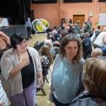 Encuentro de pesonas en la previa a la presentación